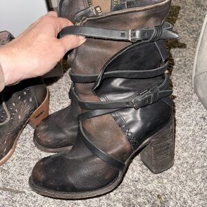 Freebird Black and Brown Heeled Boots